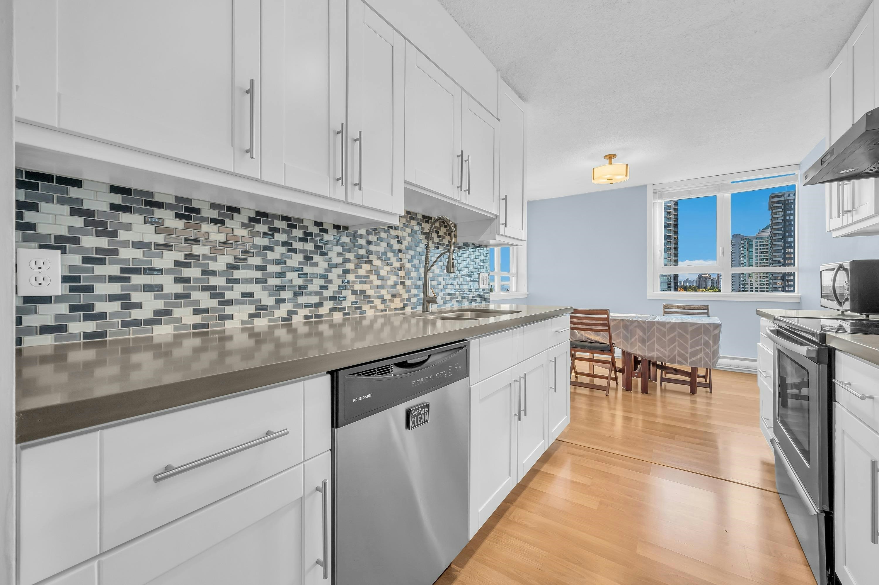 1206-4160 Sardis Street, Burnaby, BC, V5H 1K2 - 7