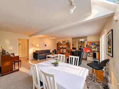 1919 Creelman Avenue - 4