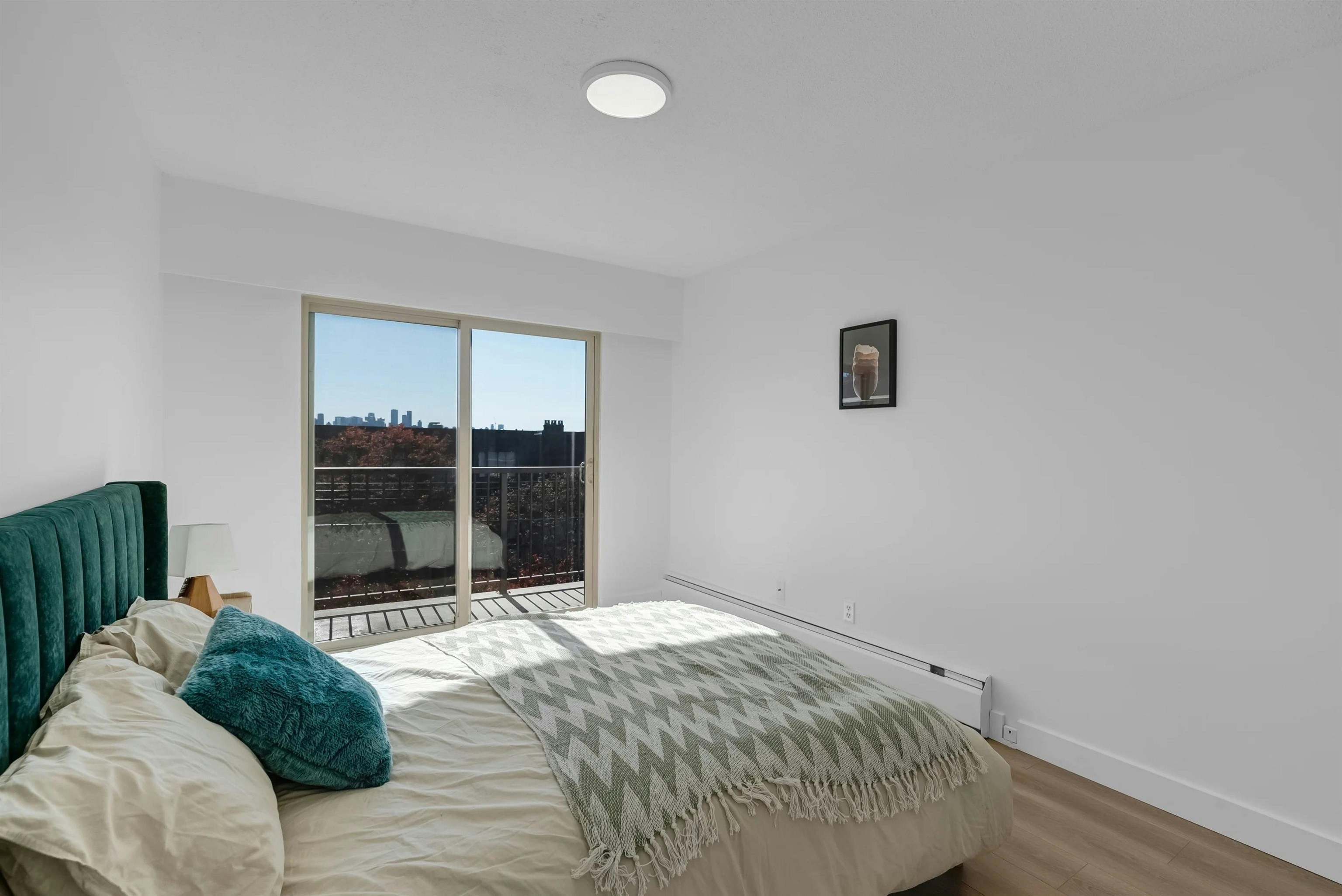 201-225 W 3rd Street, North Vancouver, BC, V7M 1E9 - 19