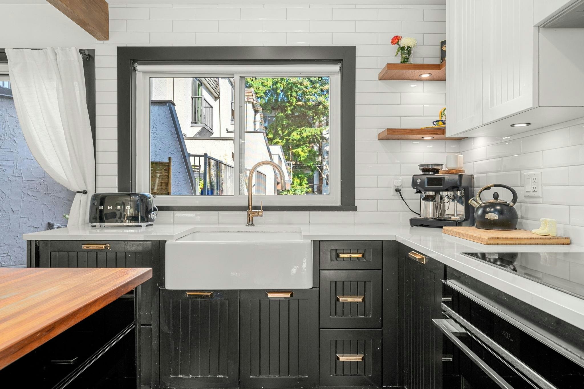 1952 Chesterfield Avenue, North Vancouver, BC, V7M 2P5 - 8