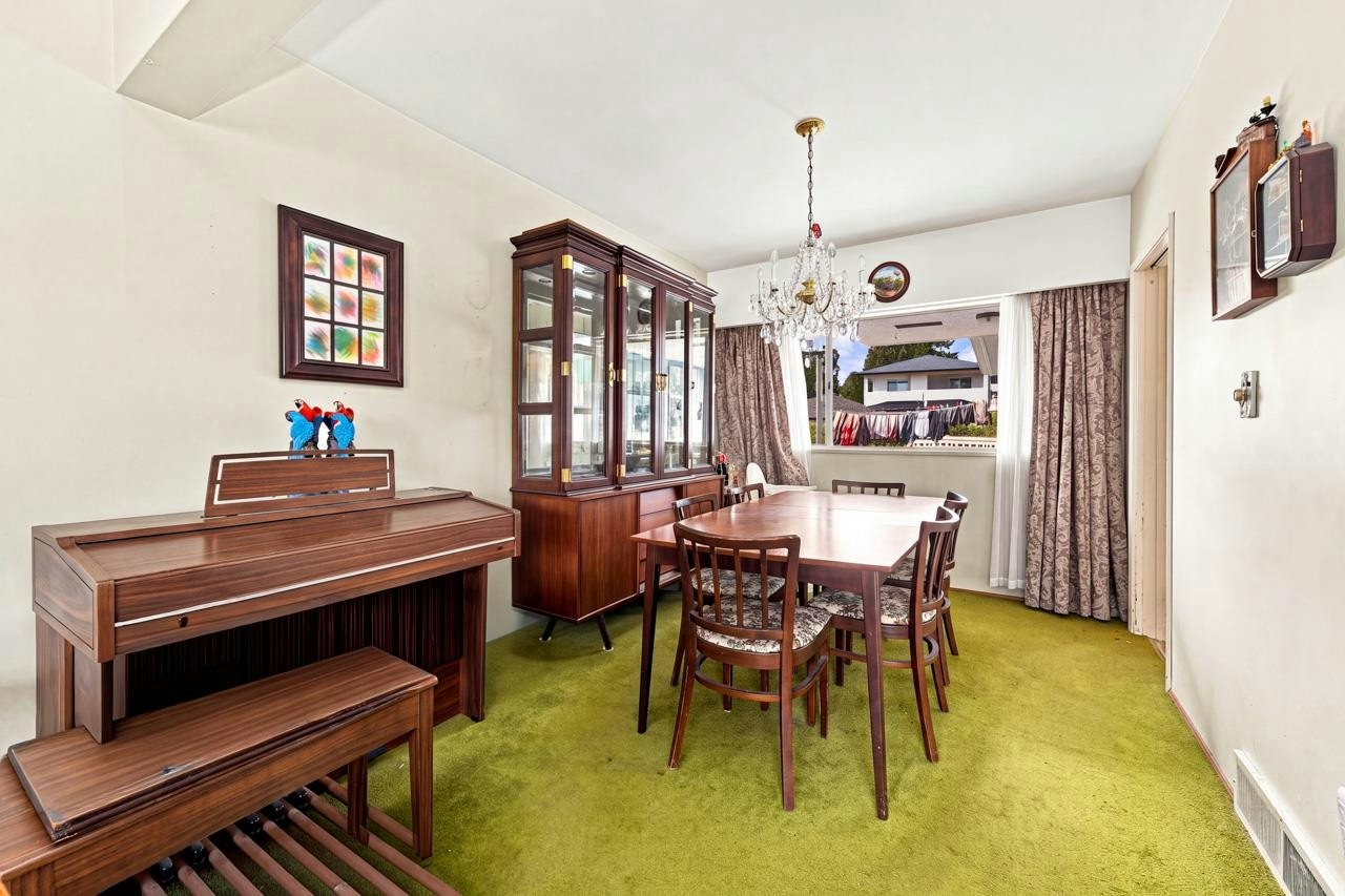 4335 Barker Avenue - 5