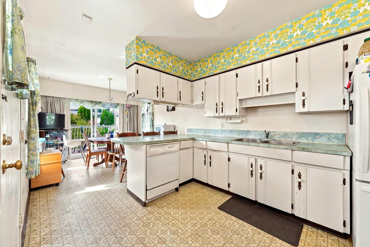 4335 Barker Avenue, Burnaby, BC, V5G 3C3 - 8