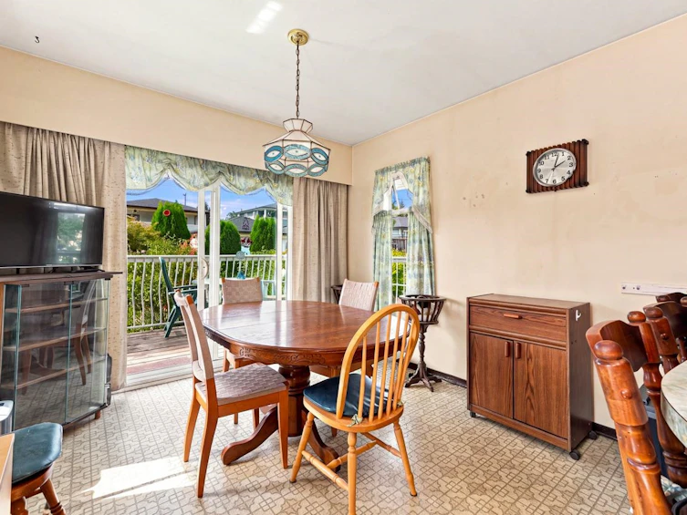 4335 Barker Avenue, Burnaby, BC, V5G 3C3 - 10
