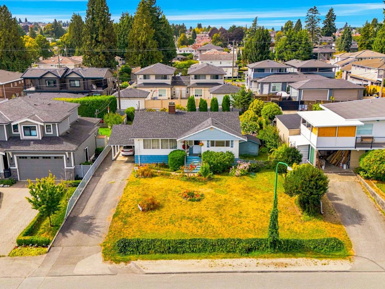 4335 Barker Avenue, Burnaby, BC, V5G 3C3