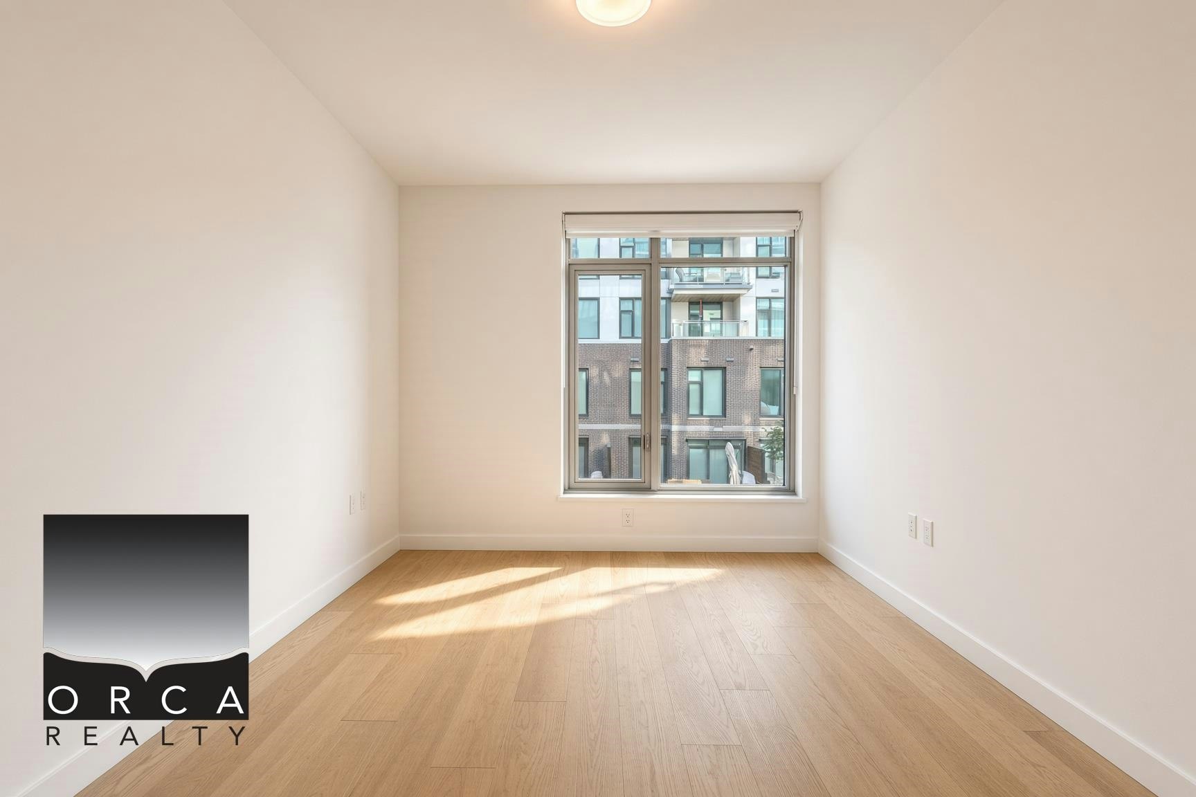 201-777 Harbour Way, North Vancouver, BC, V7P 0G2 - 10