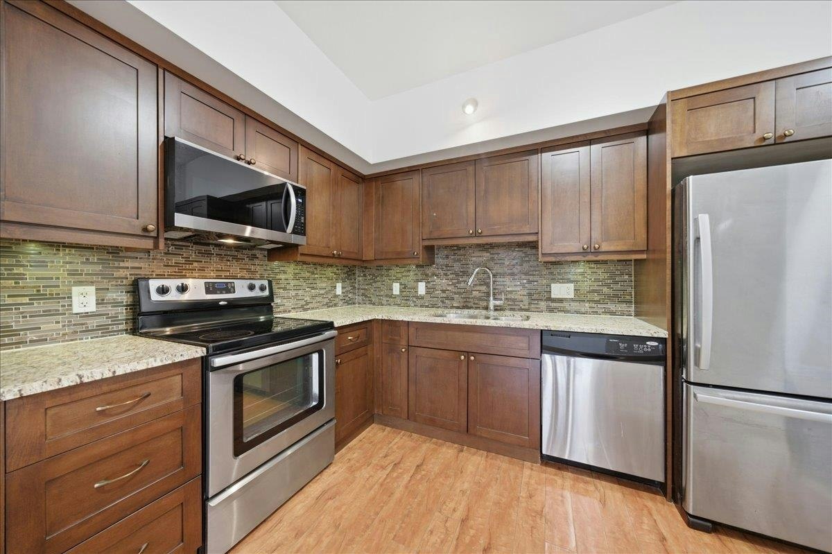 307-22858 Lougheed Highway, Maple Ridge, BC, V2X 2V6 - 8