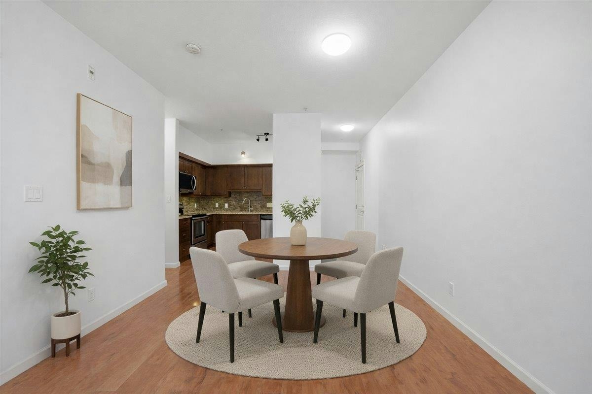 307-22858 Lougheed Highway, Maple Ridge, BC, V2X 2V6 - 6