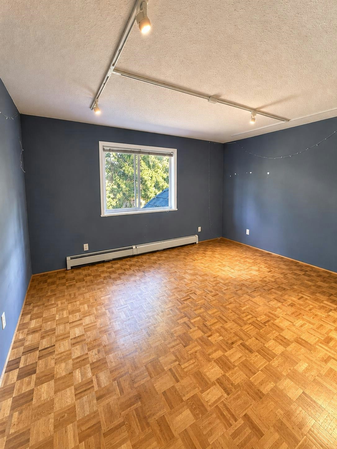1590 Glen Abbey Drive, Burnaby, BC, V5A 4C8 - 15