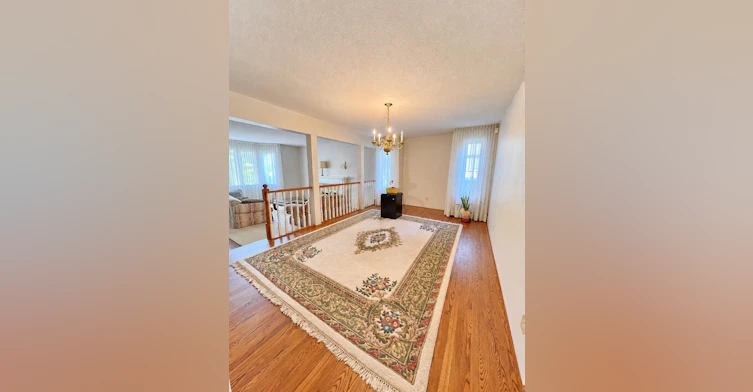 1590 Glen Abbey Drive, Burnaby, BC, V5A 4C8 - 2