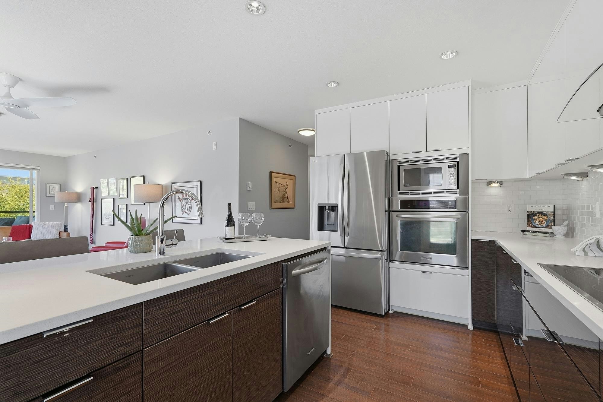 303-15747 Marine Drive, Surrey, BC, V4B 1E4 - 8