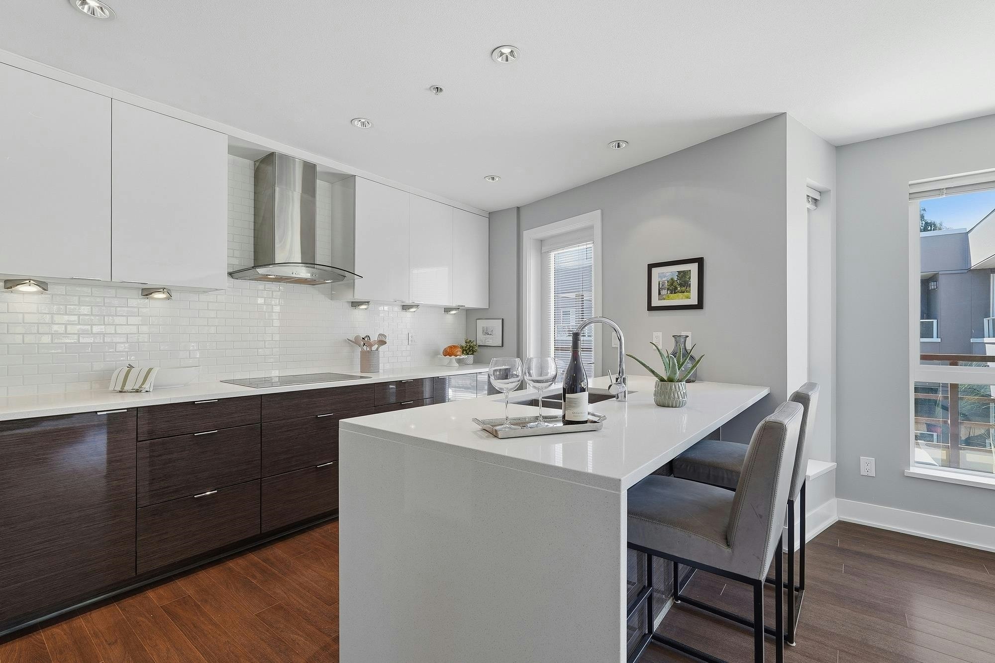 303-15747 Marine Drive, Surrey, BC, V4B 1E4 - 4