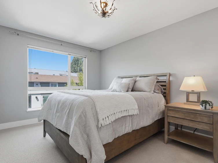 303-15747 Marine Drive, Surrey, BC, V4B 1E4 - 15