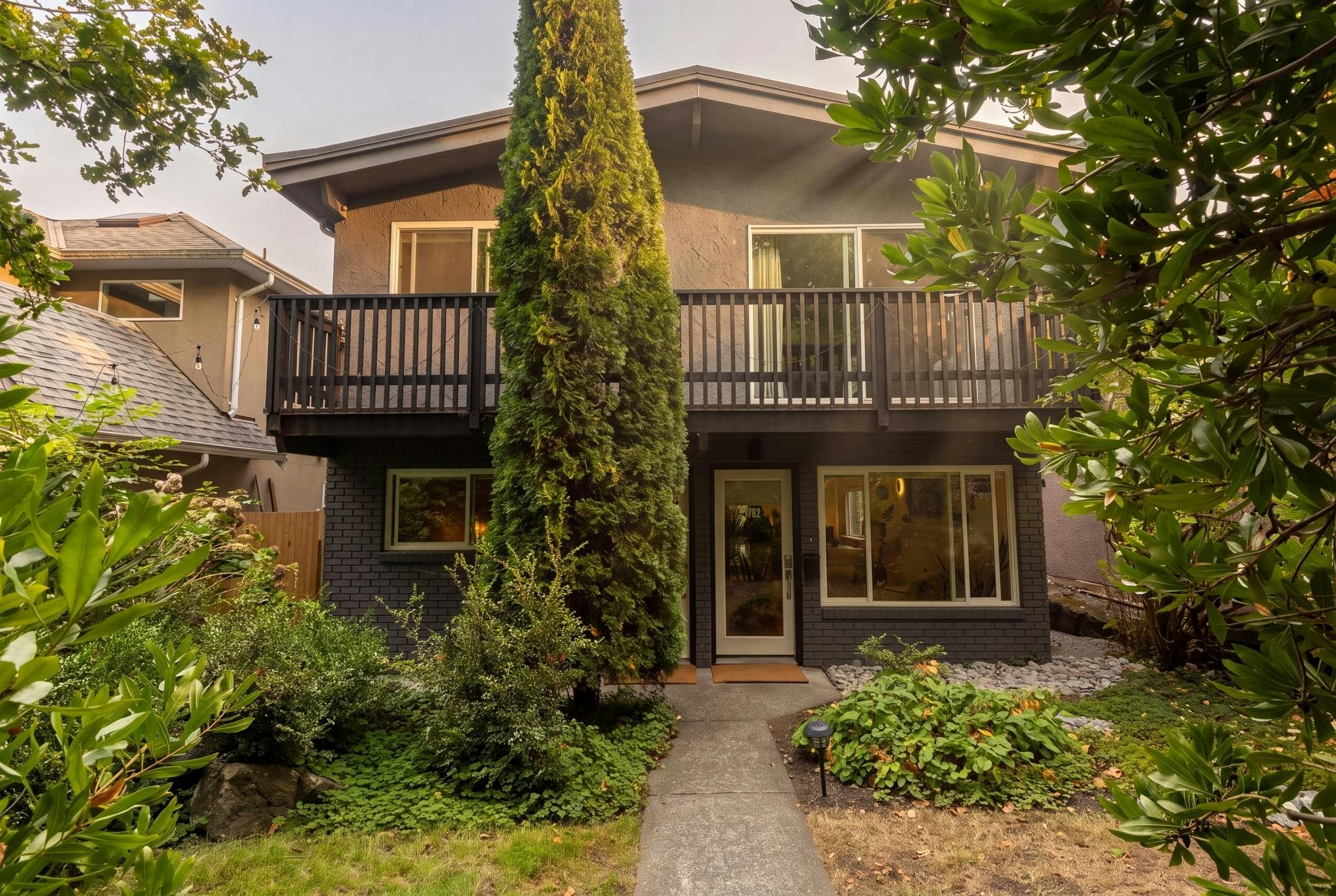 1762 E 15th Avenue, Vancouver, BC, V5N 2G3