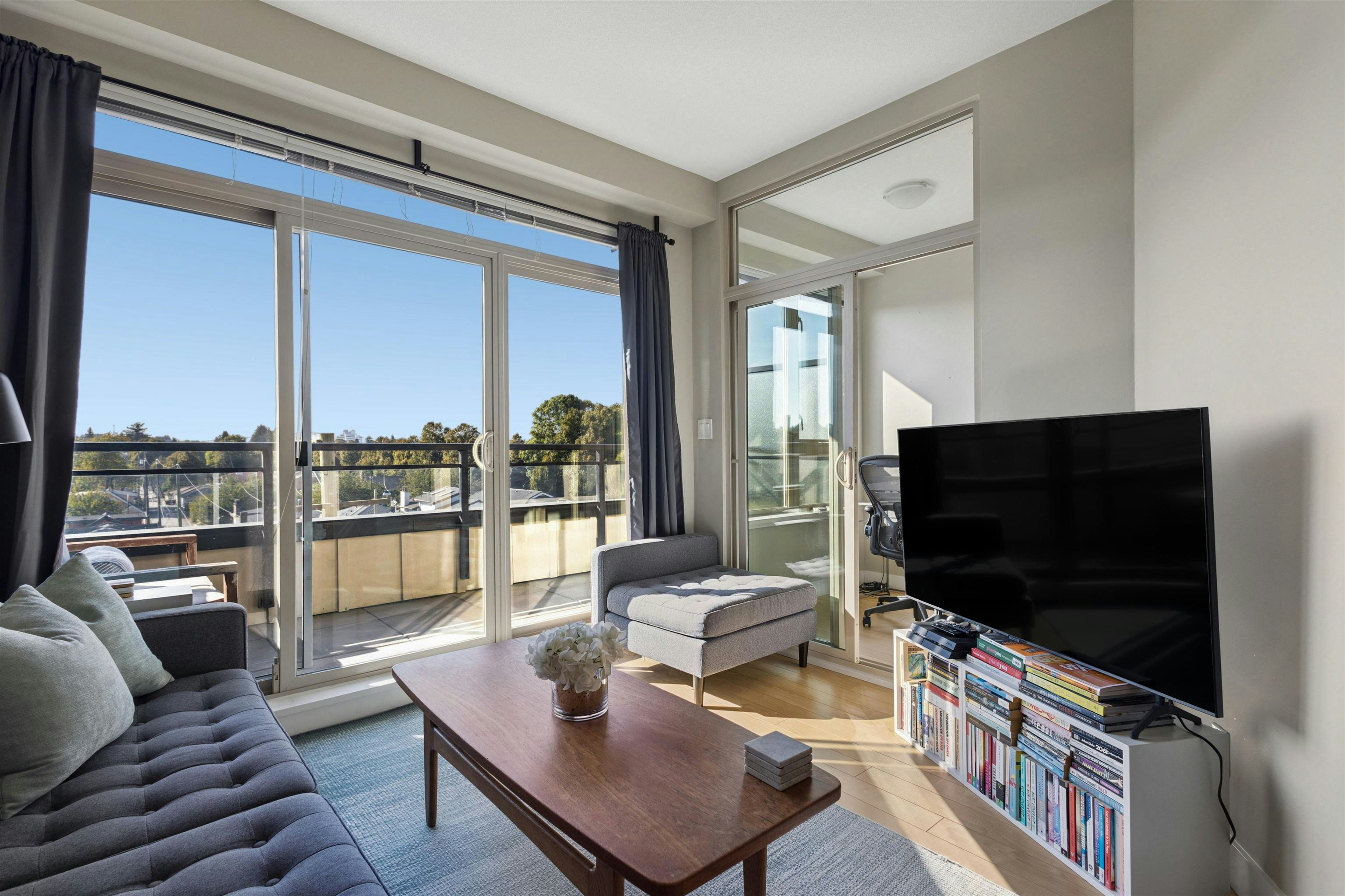 PH9-688 E 17th Avenue, Vancouver, BC, V5V 0A8 - 8