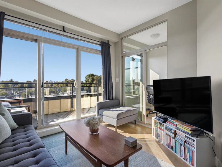 PH9-688 E 17th Avenue, Vancouver, BC, V5V 0A8 - 8