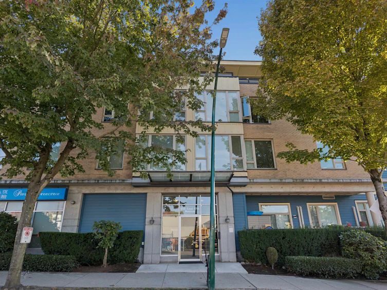 PH9-688 E 17th Avenue, Vancouver, BC, V5V 0A8 - 18