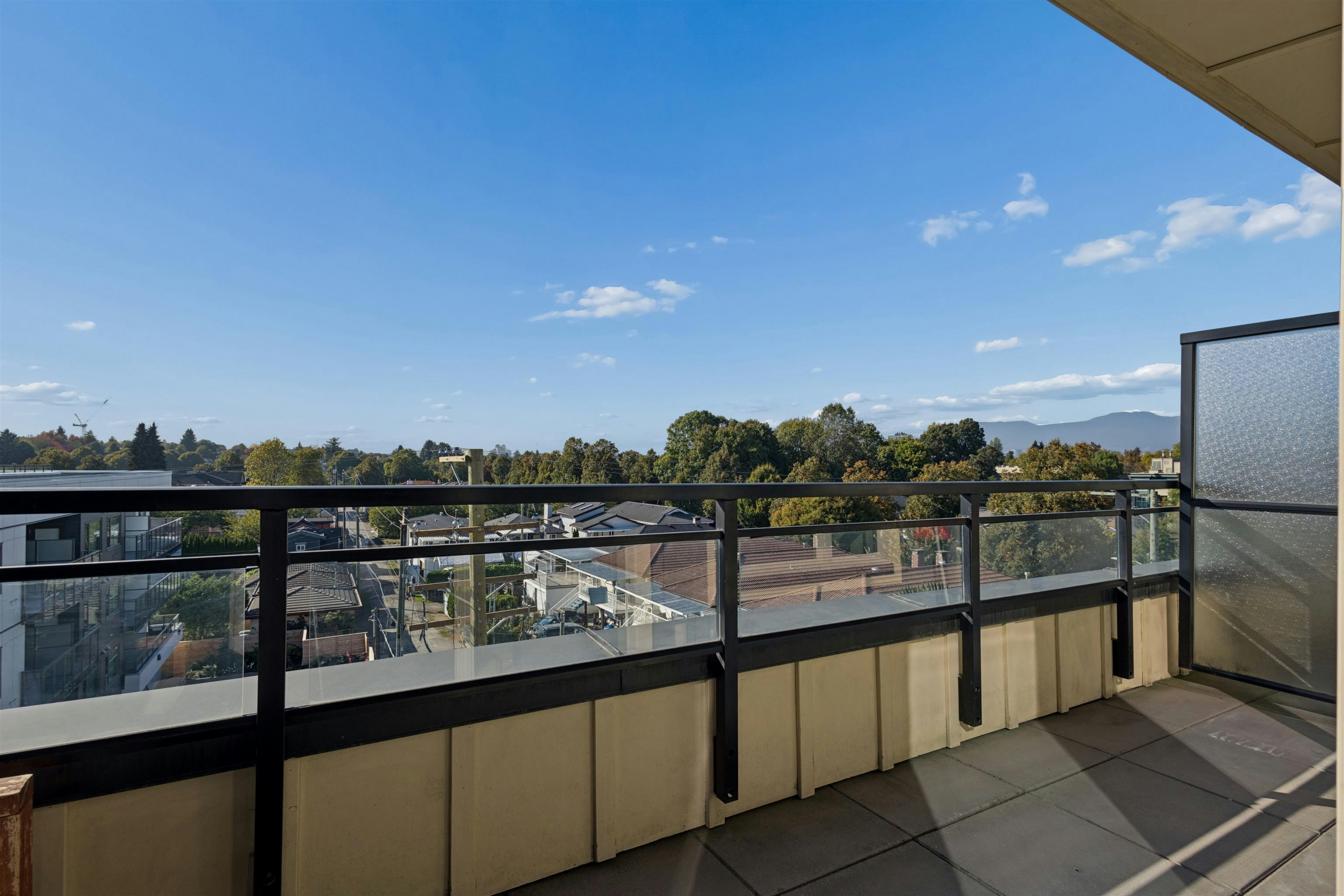 PH9-688 E 17th Avenue, Vancouver, BC, V5V 0A8 - 15