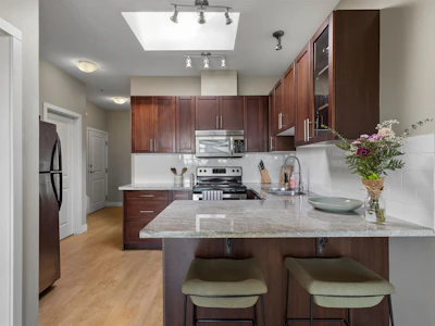 PH9-688 E 17th Avenue - 5