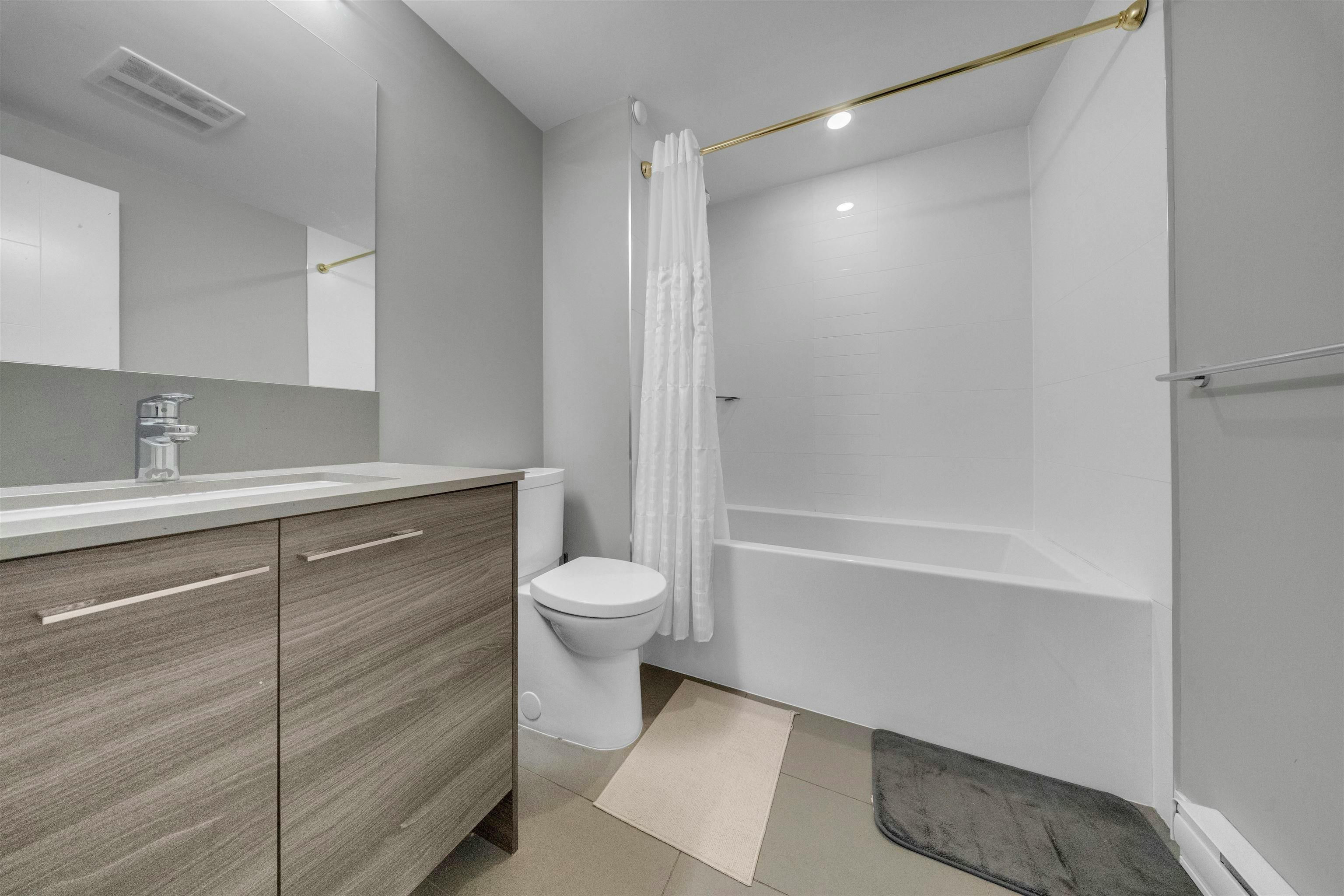309-10603 140 Street, Surrey, BC, V3T 0M7 - 12