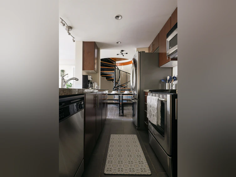 711-618 Abbott Street, Vancouver, BC, V6B 0B9 - 19