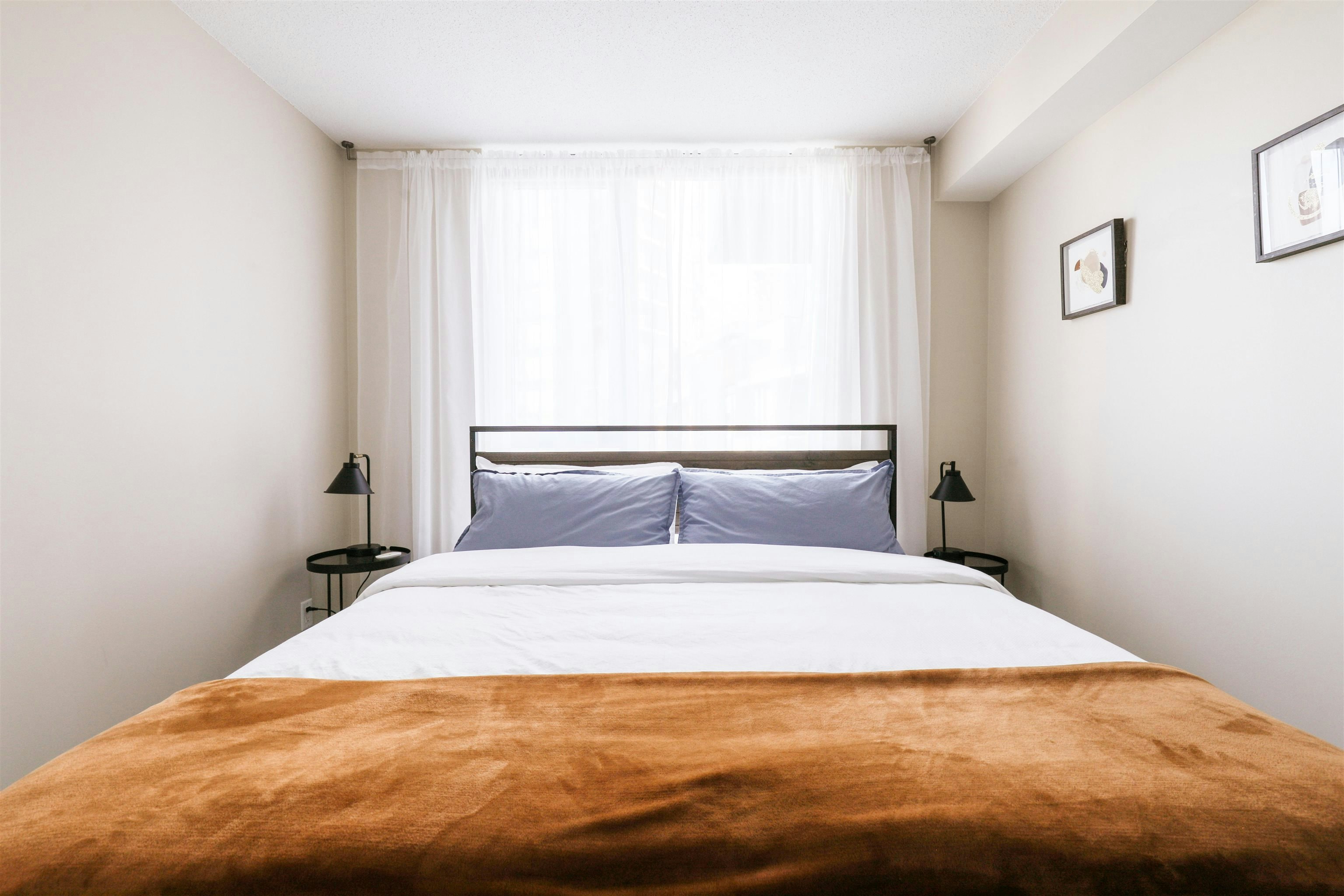 711-618 Abbott Street, Vancouver, BC, V6B 0B9 - 13