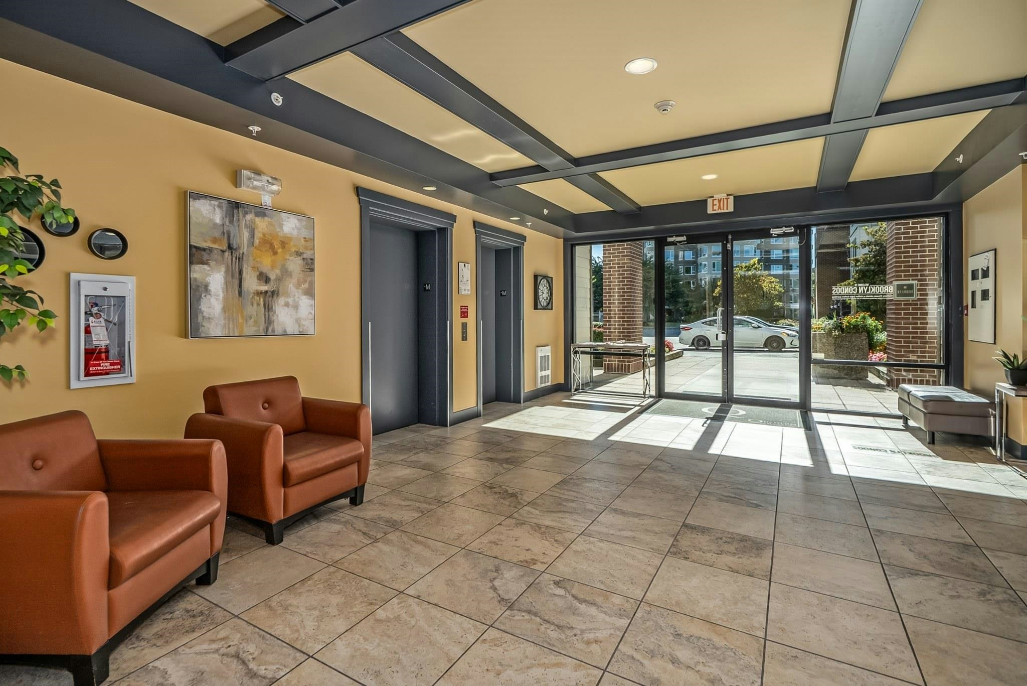 403-3192 Gladwin Road - 4