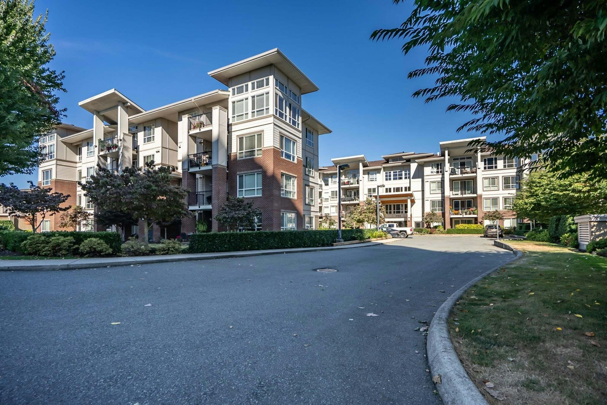 403-3192 Gladwin Road, Abbotsford, BC, V2T 6M9