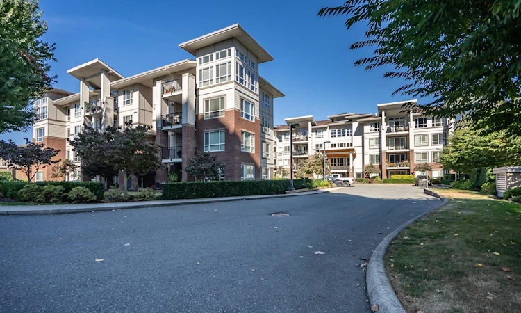 403-3192 Gladwin Road
