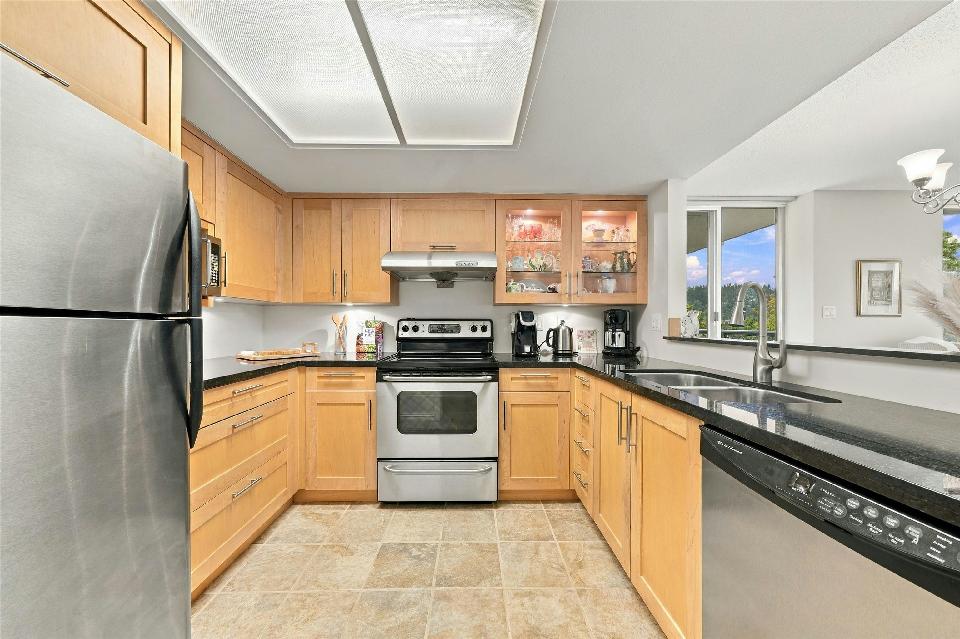 904-200 Newport Drive - 3