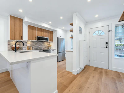 29-4311 Sophia Street - 3