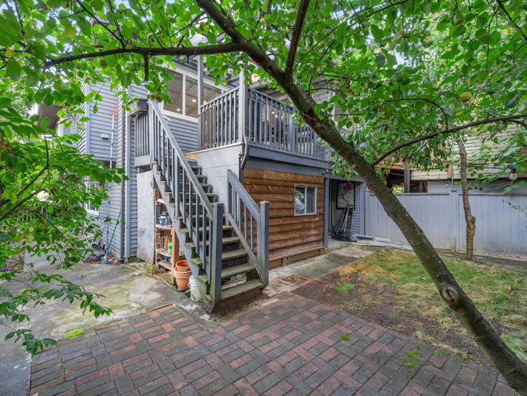 2668 Stellar Court, Coquitlam, BC, V3E 1H1 - 32