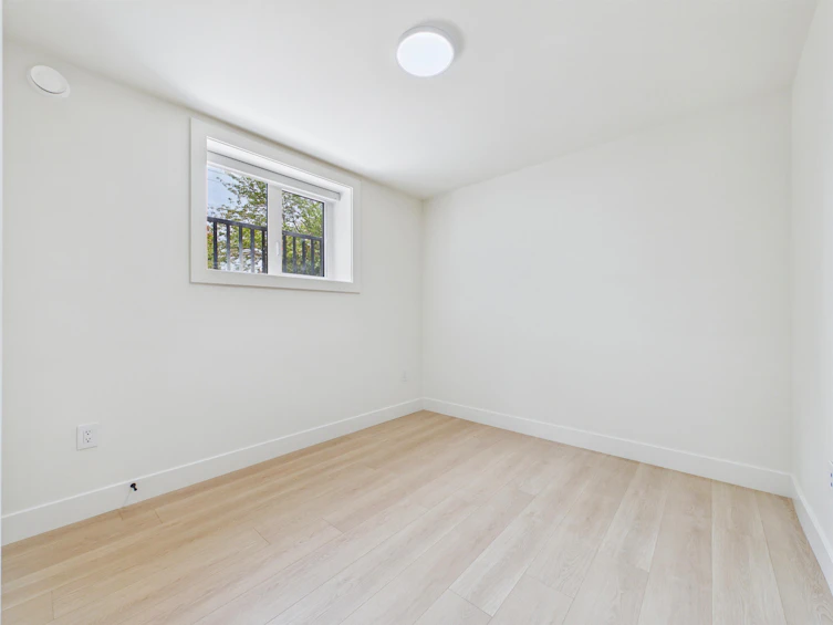 1-6512 Grant Street, Burnaby, BC, V5B 2K8 - 37