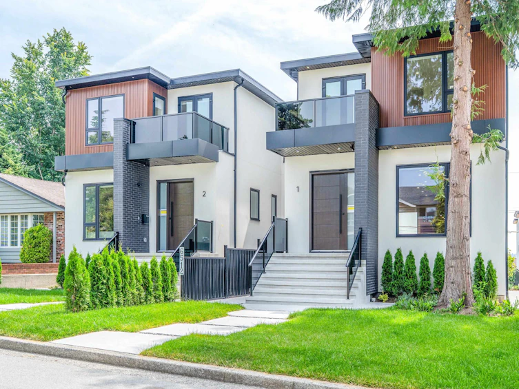 1-6512 Grant Street, Burnaby, BC, V5B 2K8