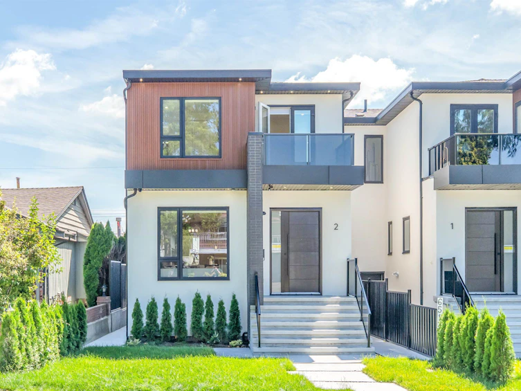 2-6512 Grant Street, Burnaby, BC, V5B 2K8