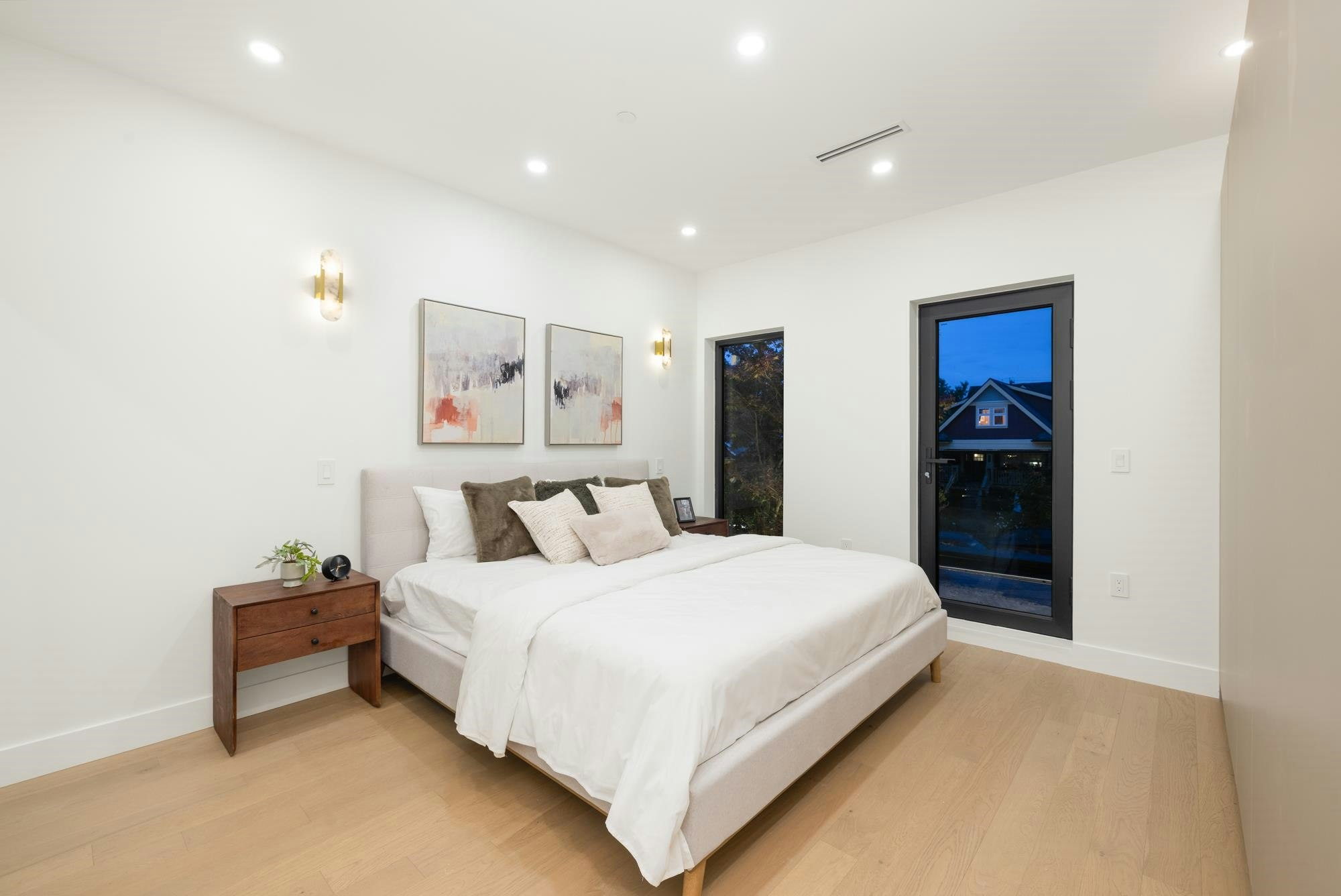 1-2145 Napier Street, Vancouver, BC, V5L 2P1 - 19