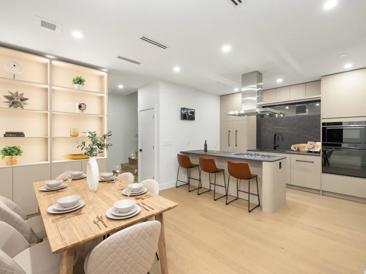 1-2145 Napier Street, Vancouver, BC, V5L 2P1 - 14