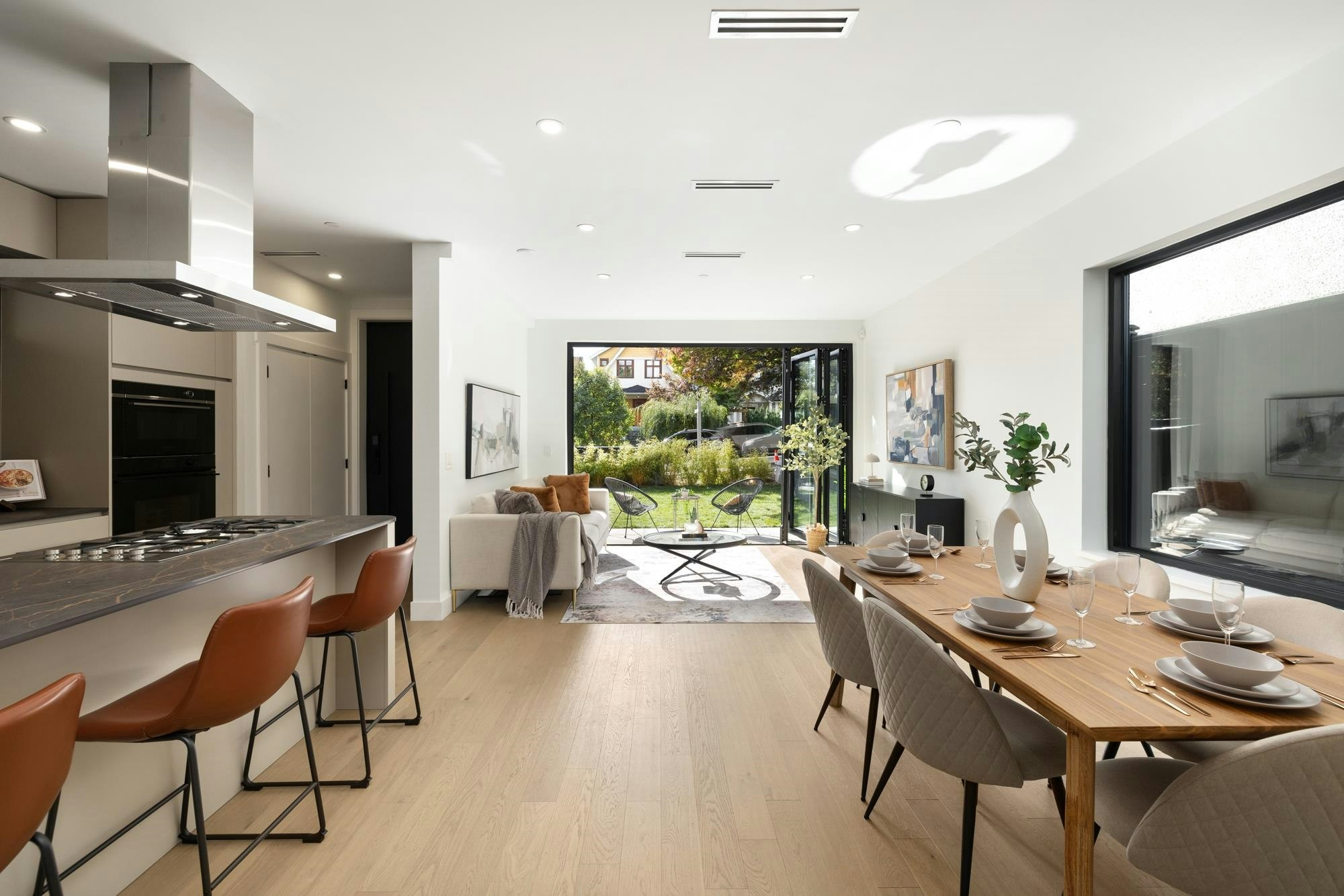1-2145 Napier Street, Vancouver, BC, V5L 2P1 - 9