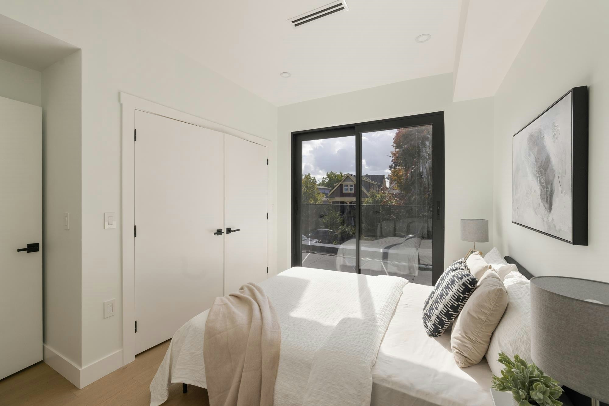 1-2145 Napier Street, Vancouver, BC, V5L 2P1 - 27