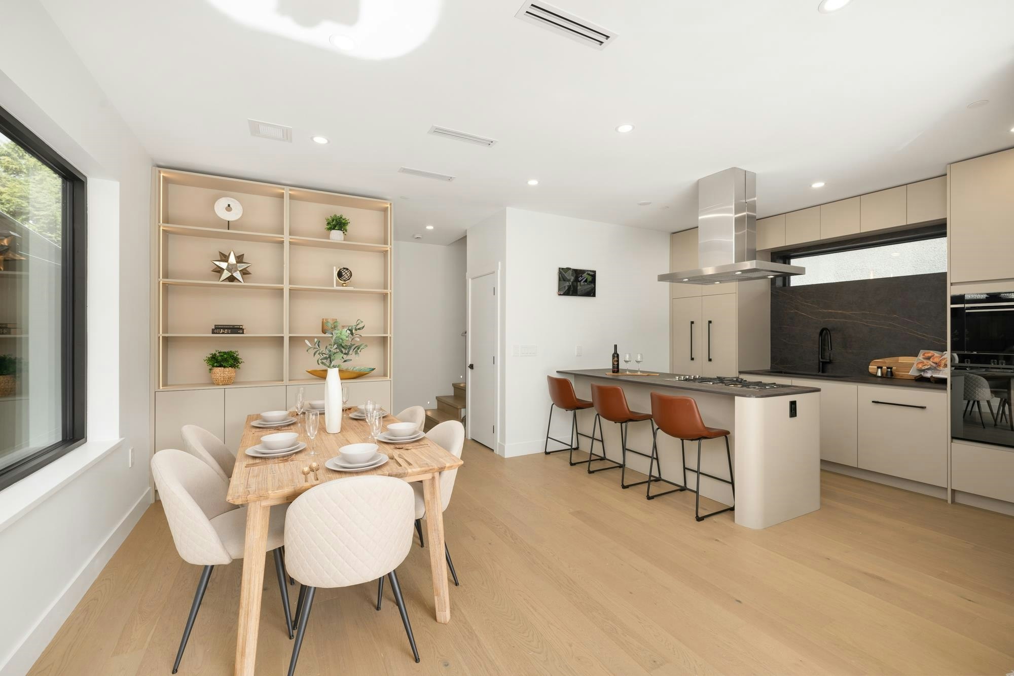 1-2145 Napier Street, Vancouver, BC, V5L 2P1 - 12