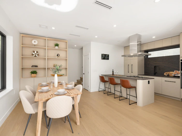 1-2145 Napier Street, Vancouver, BC, V5L 2P1 - 12