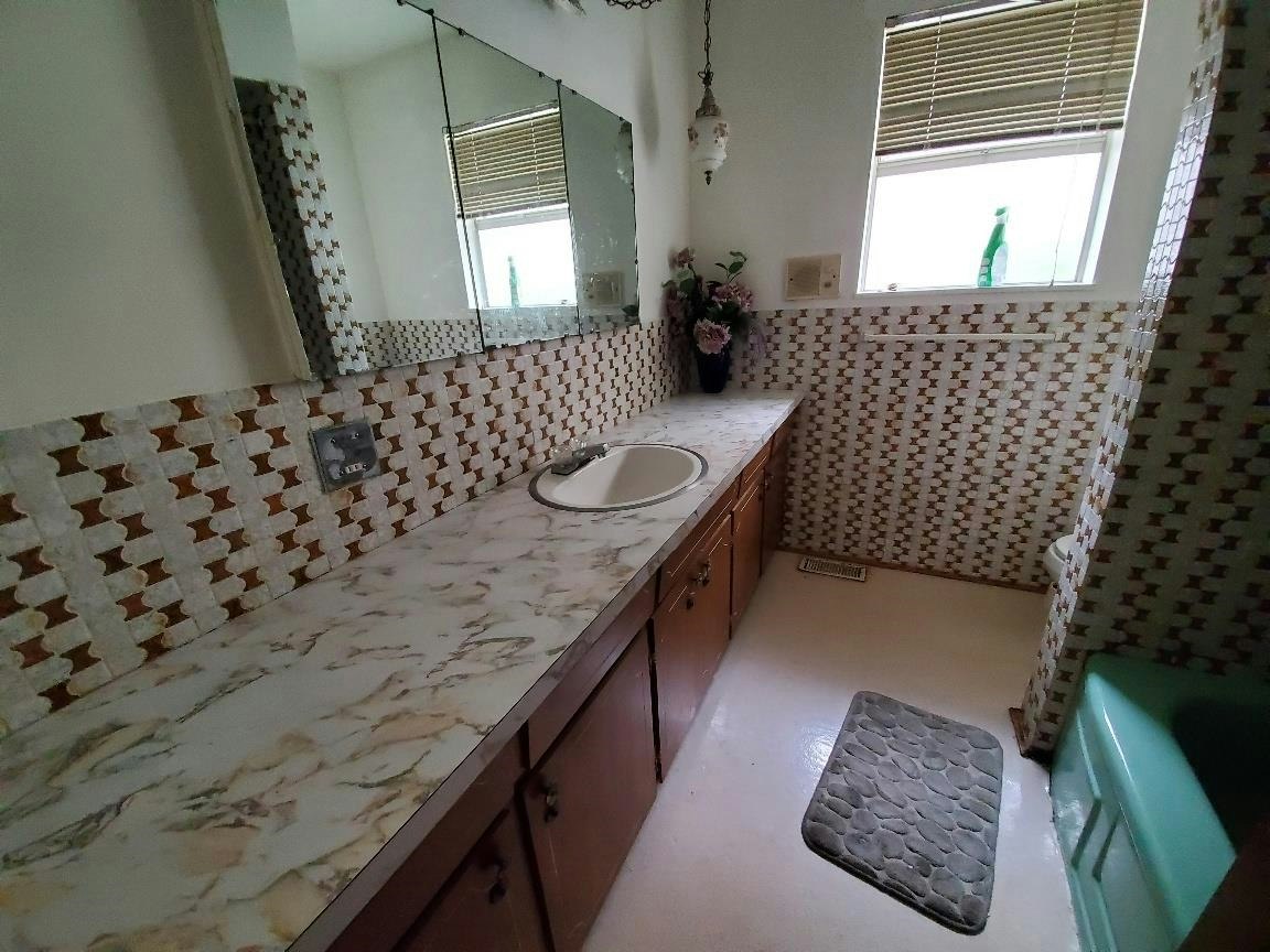 Upper-644 W 14th Street, North Vancouver, BC, V7M 1R2 - 15