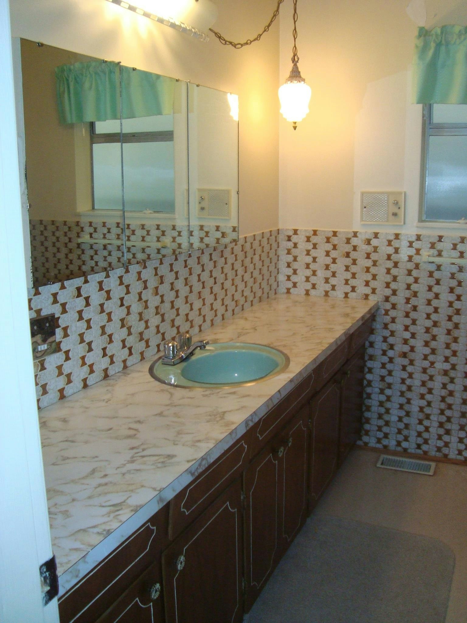 Upper-644 W 14th Street, North Vancouver, BC, V7M 1R2 - 17