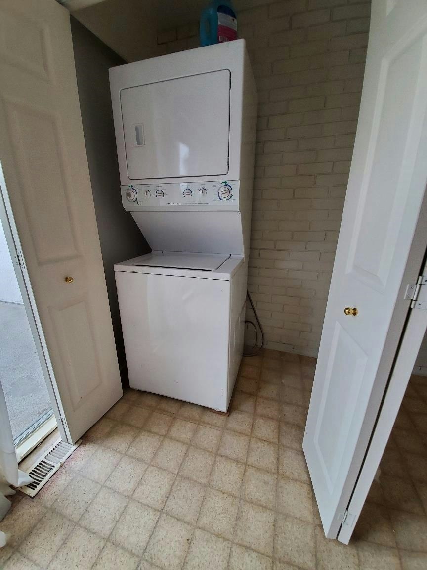 Upper-644 W 14th Street, North Vancouver, BC, V7M 1R2 - 13
