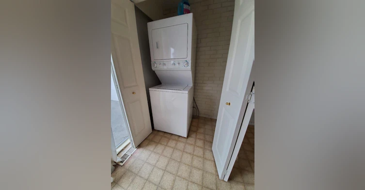 Upper-644 W 14th Street, North Vancouver, BC, V7M 1R2 - 13