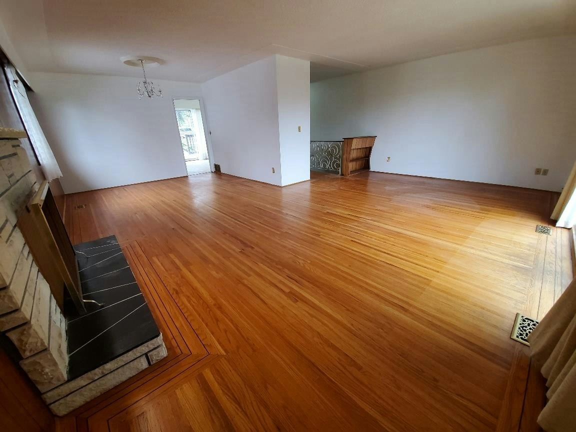 Upper-644 W 14th Street, North Vancouver, BC, V7M 1R2 - 3