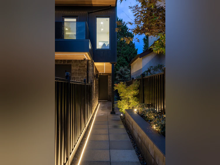 2-2145 Napier Street, Vancouver, BC, V5L 2P1 - 5