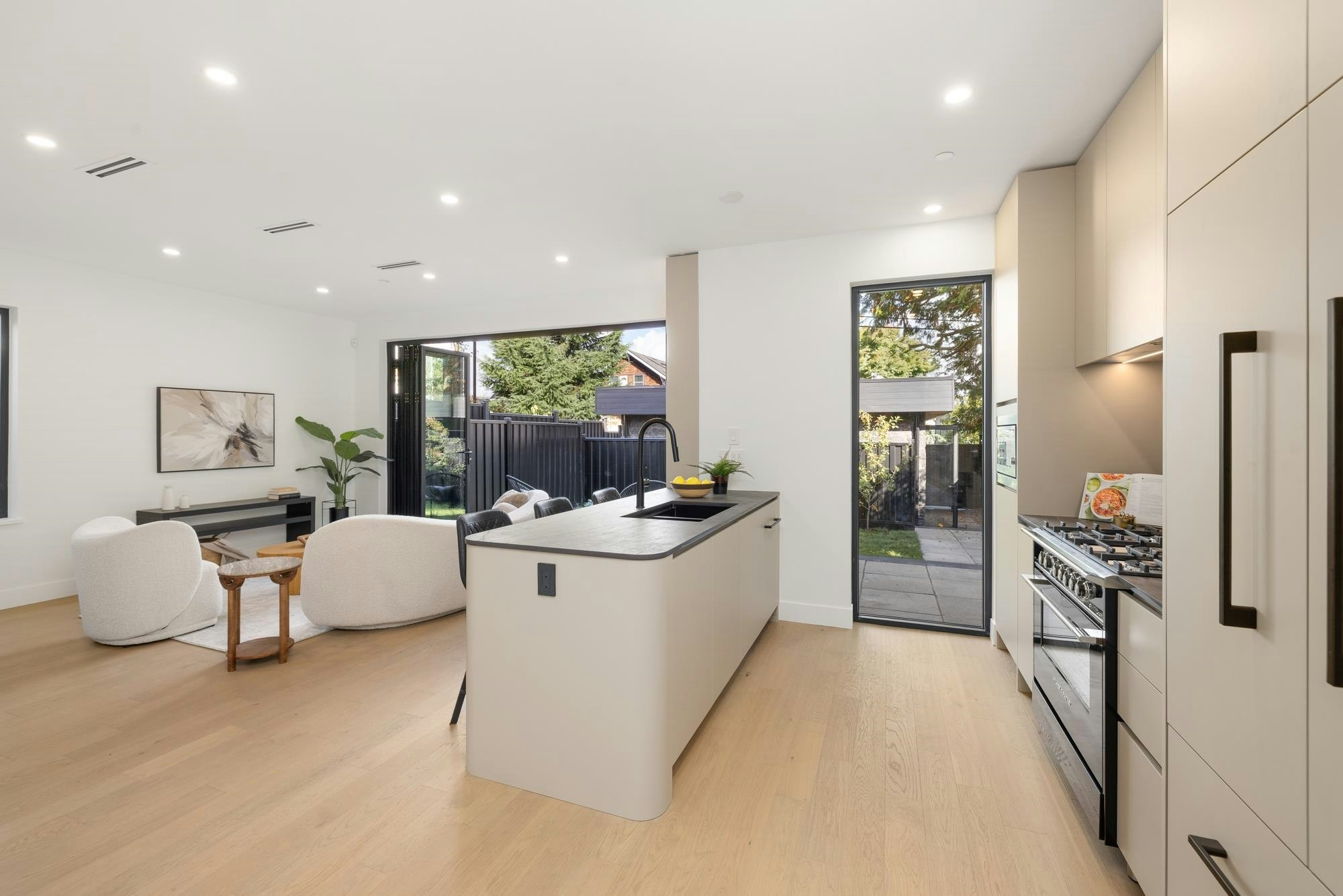 2-2145 Napier Street, Vancouver, BC, V5L 2P1 - 14