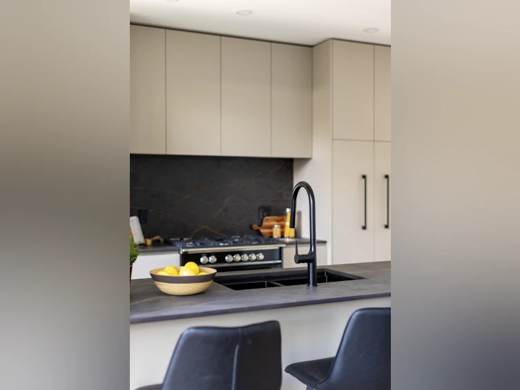 2-2145 Napier Street, Vancouver, BC, V5L 2P1 - 17
