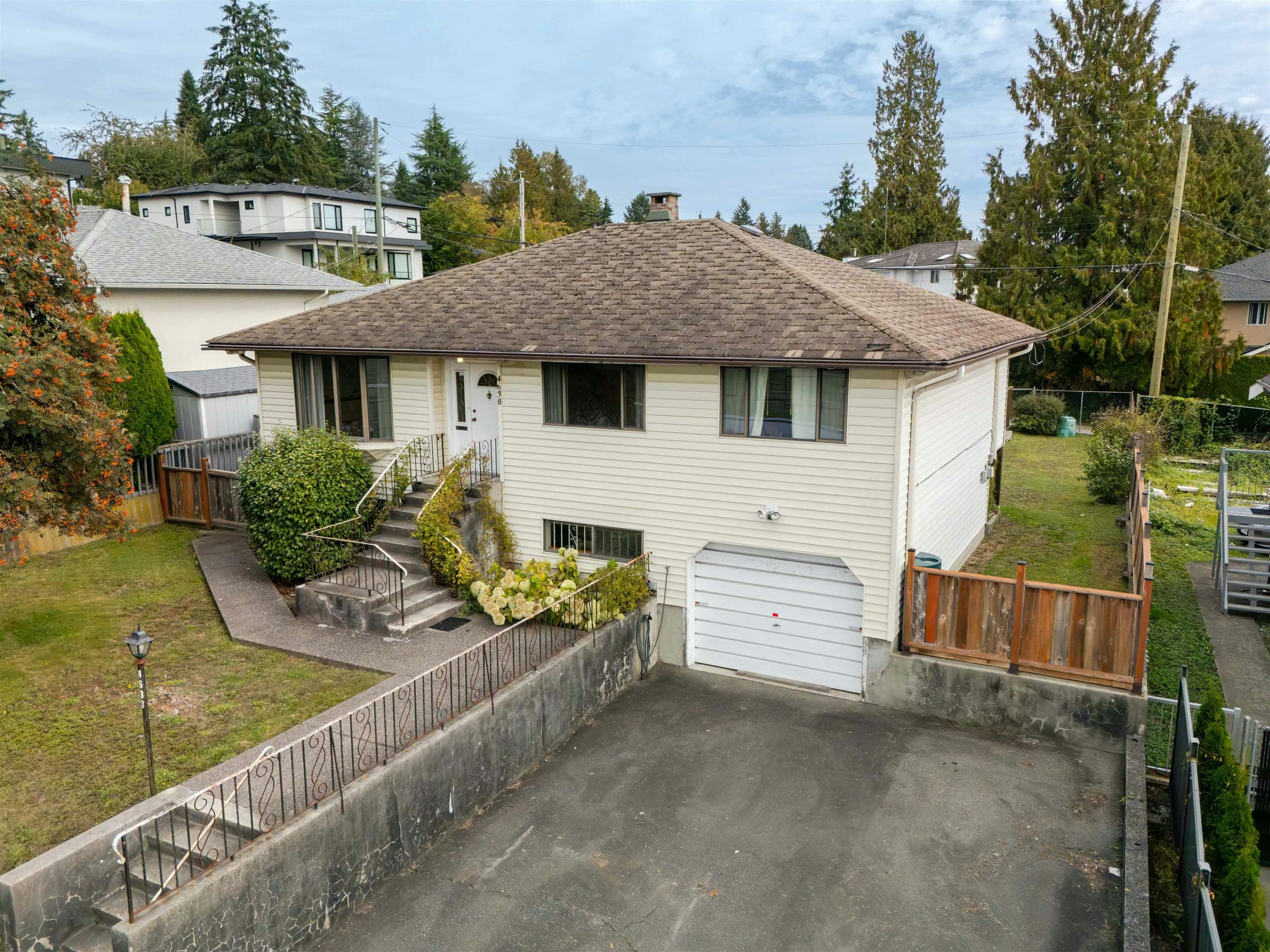 4638 Royal Oak Avenue, Burnaby, BC, V5G 3M5