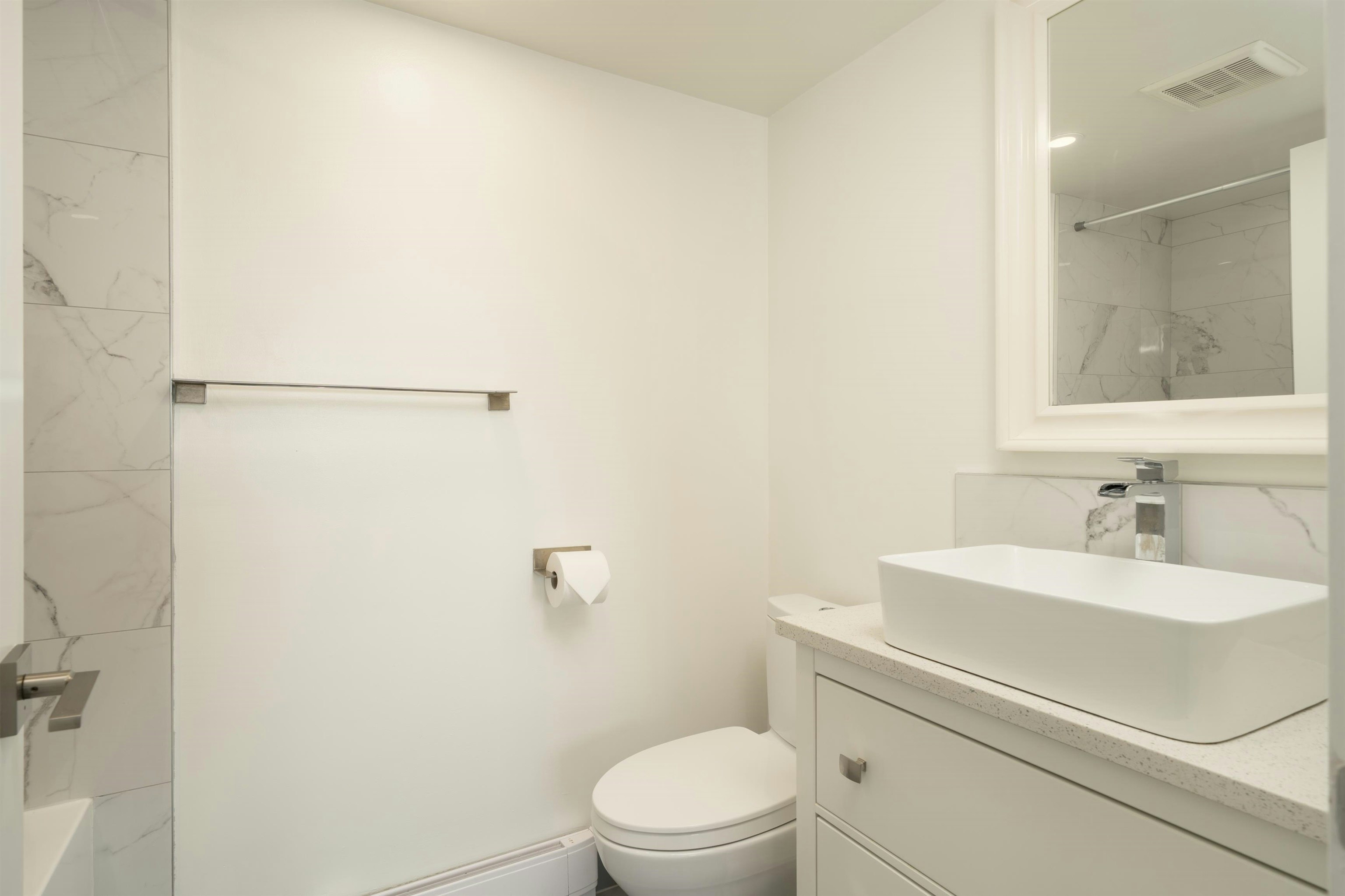 809-5189 Gaston Street, Vancouver, BC, V5R 6C7 - 15